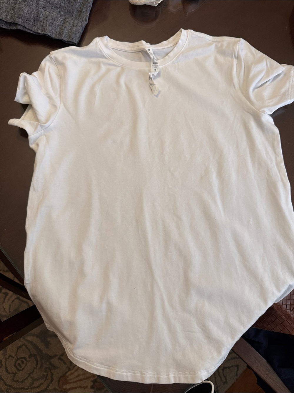lululemon athletica White Short Sleeve Crew T-Shirt size 4